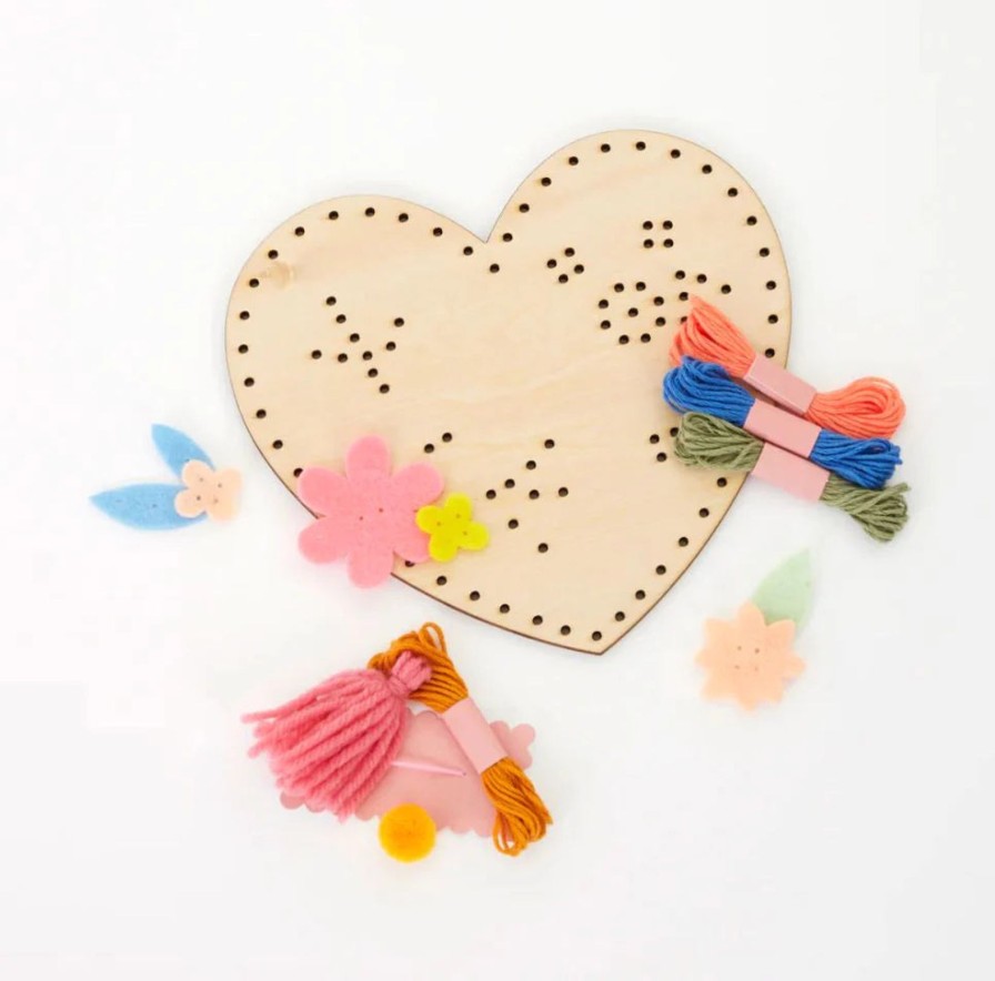 Seasonal Meri Meri | Heart Embroidery Kit