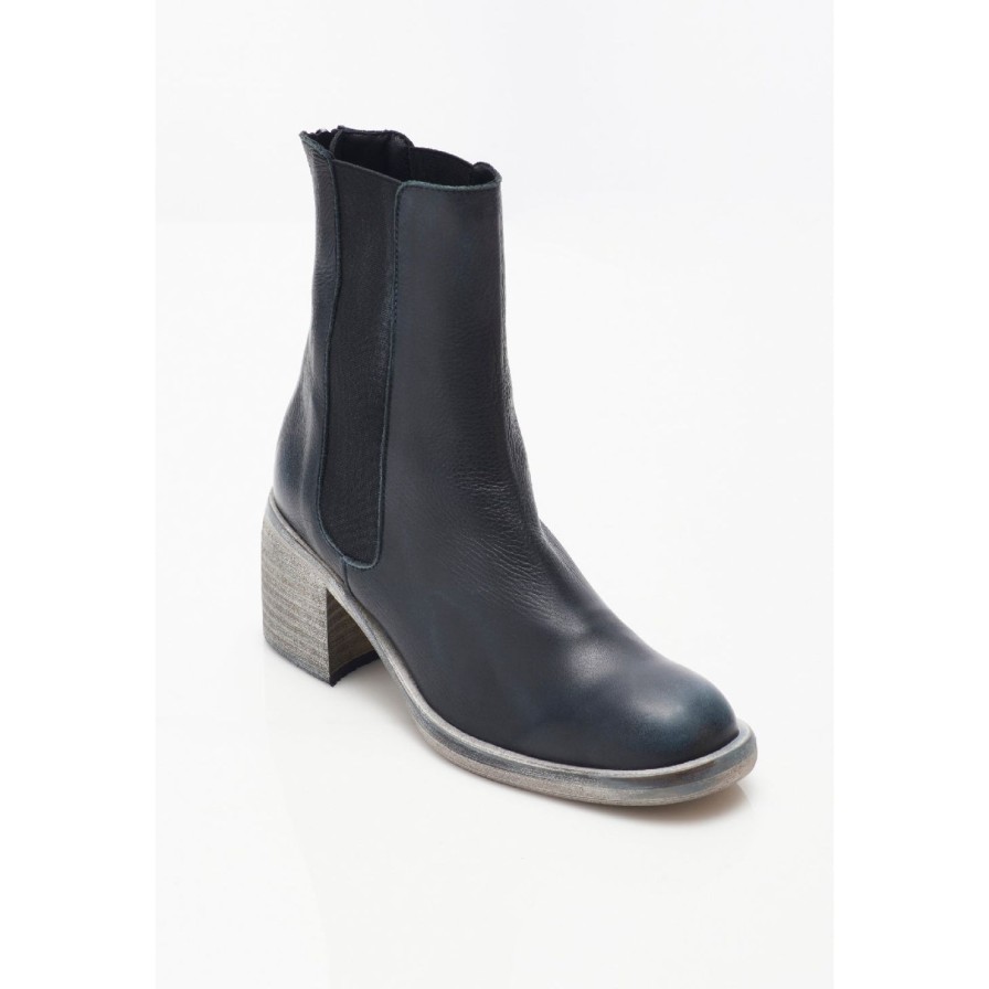 Women Free People | Essential Chelsea Boot